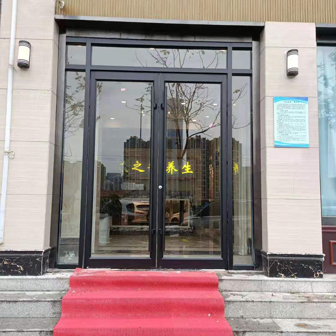 濟(jì)南肯德基門(mén)